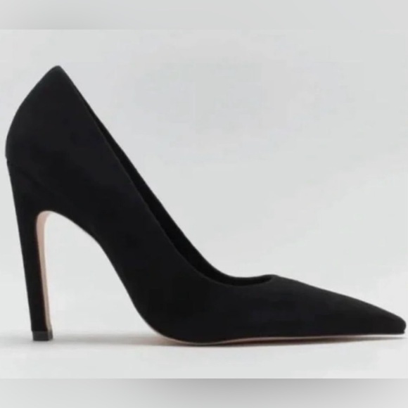 NIB Good American Black Suede Heels Pumps Size 8 - Picture 1 of 10